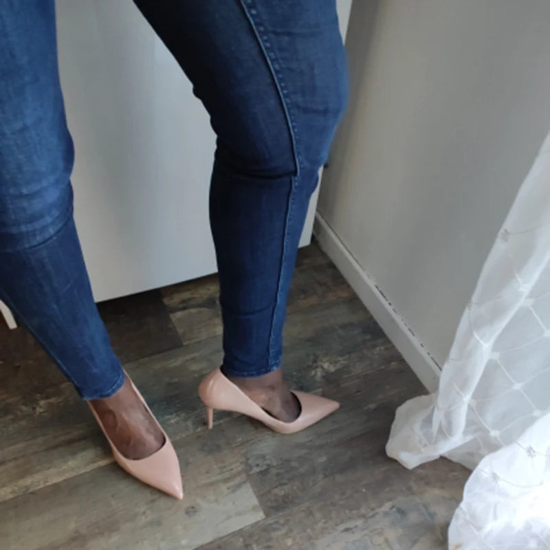 Zapatos de Salón Clásicos de Tacón Alto y Punta Fina — Alurea