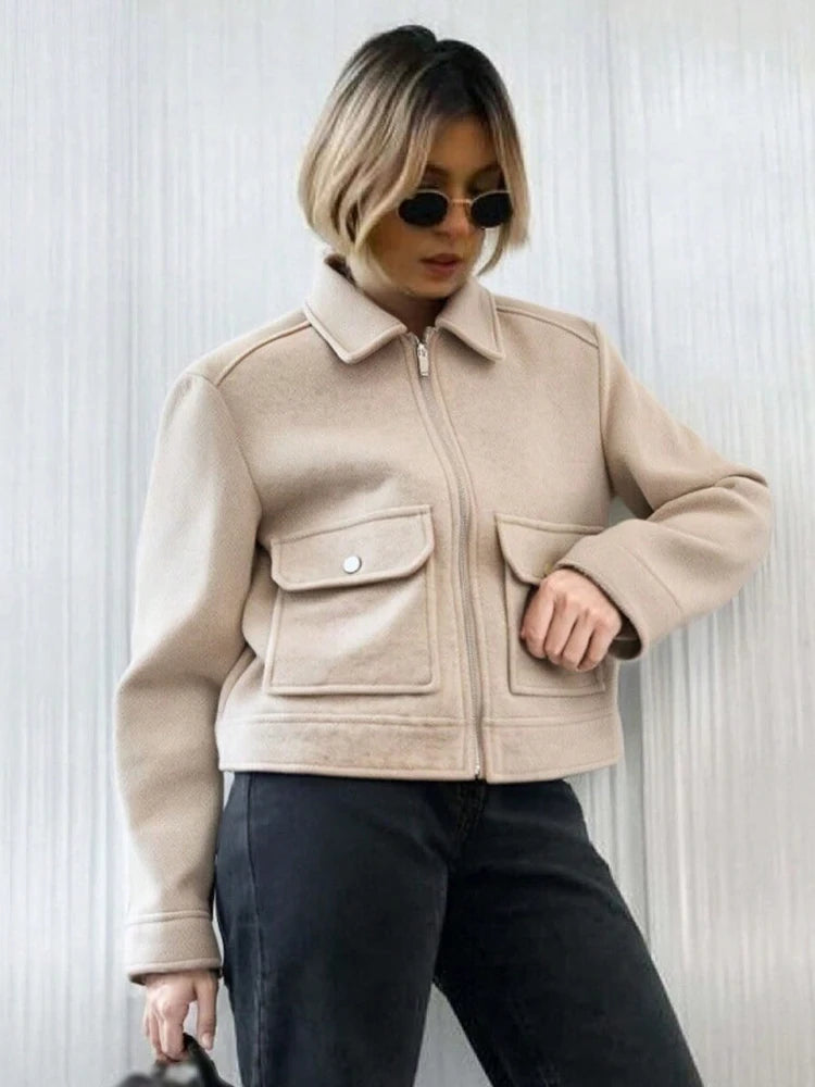 Chaqueta Corta Casual con Bolsillos de Solapa