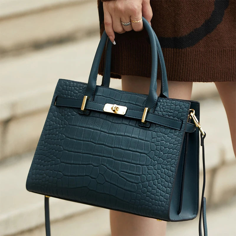 Bolso Elegante de Mano en Grabado Coco - Alurea