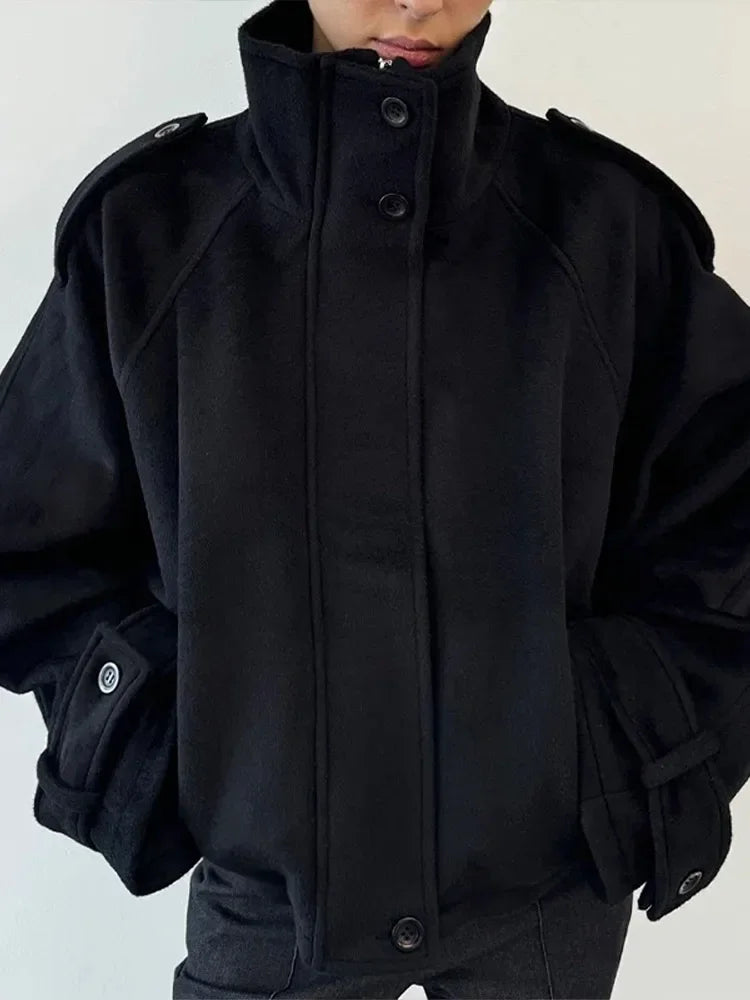 Chaqueta Oversize de Lana con Cuello Alto Oslo