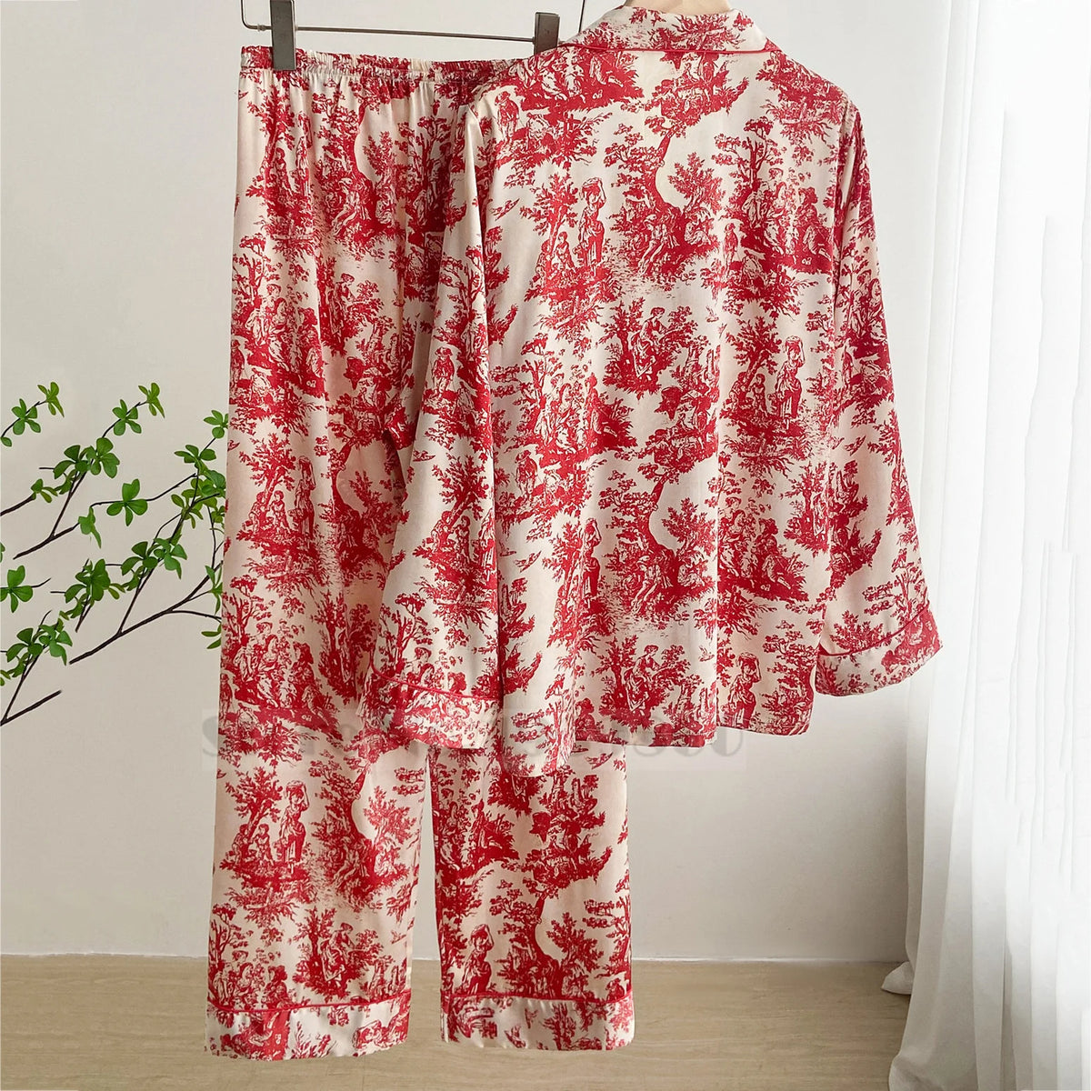 Conjunto de Pijama Elegante de Satén Estampado