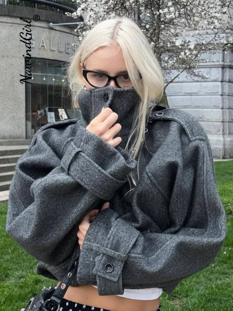 Chaqueta Oversize de Lana con Cuello Alto Oslo