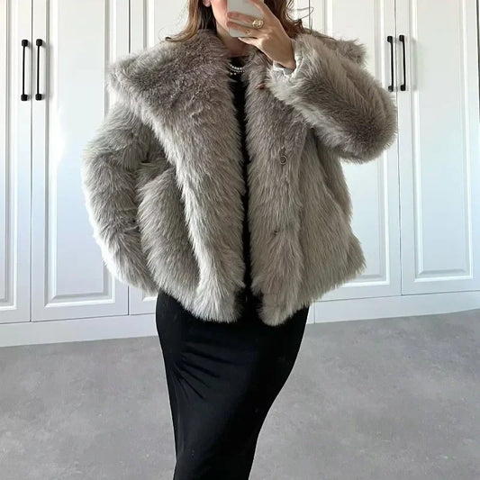Chaqueta Corta de Pelo Sintético con Solapa Ancha