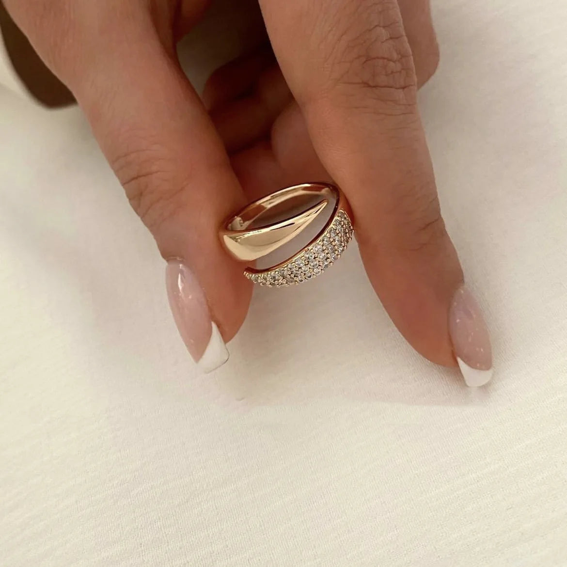 Anillo Asimétrico Pavé Alurea
