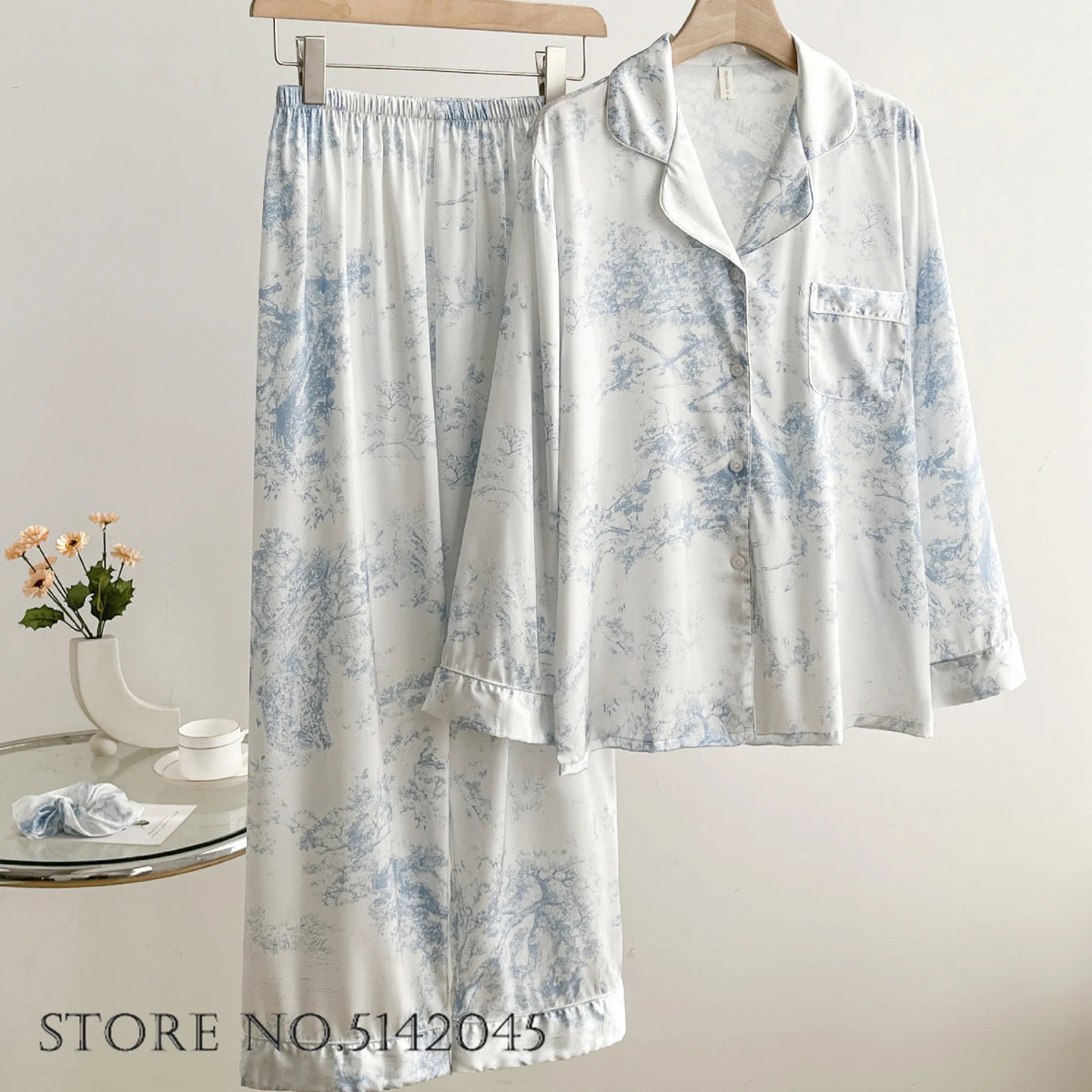 Conjunto de Pijama Elegante de Satén Estampado