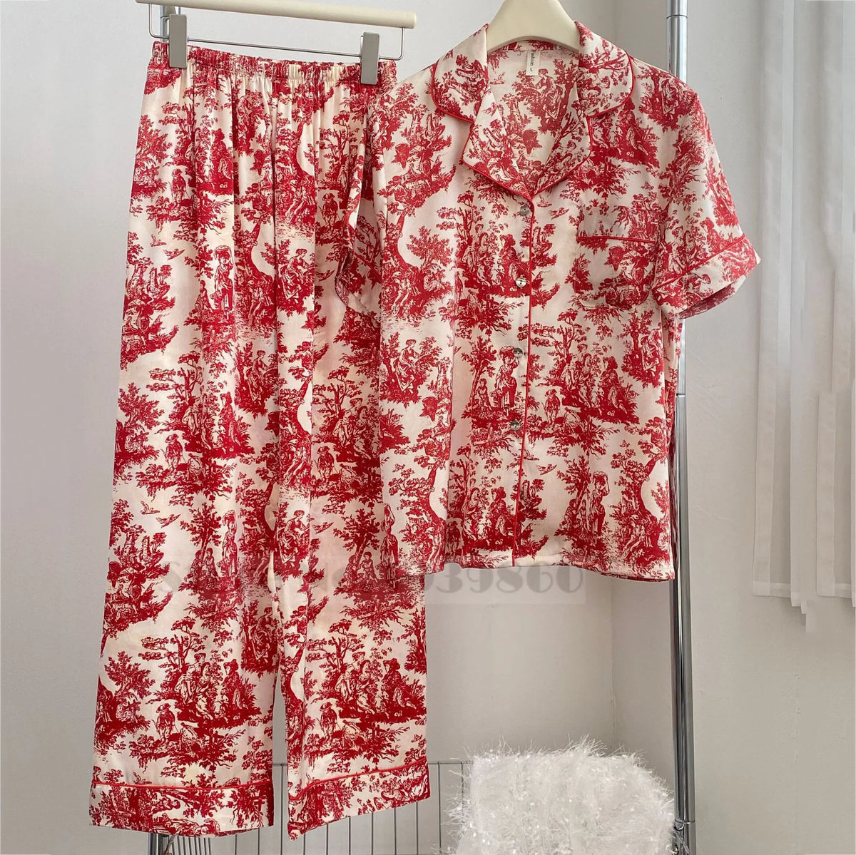 Conjunto de Pijama Elegante de Satén Estampado