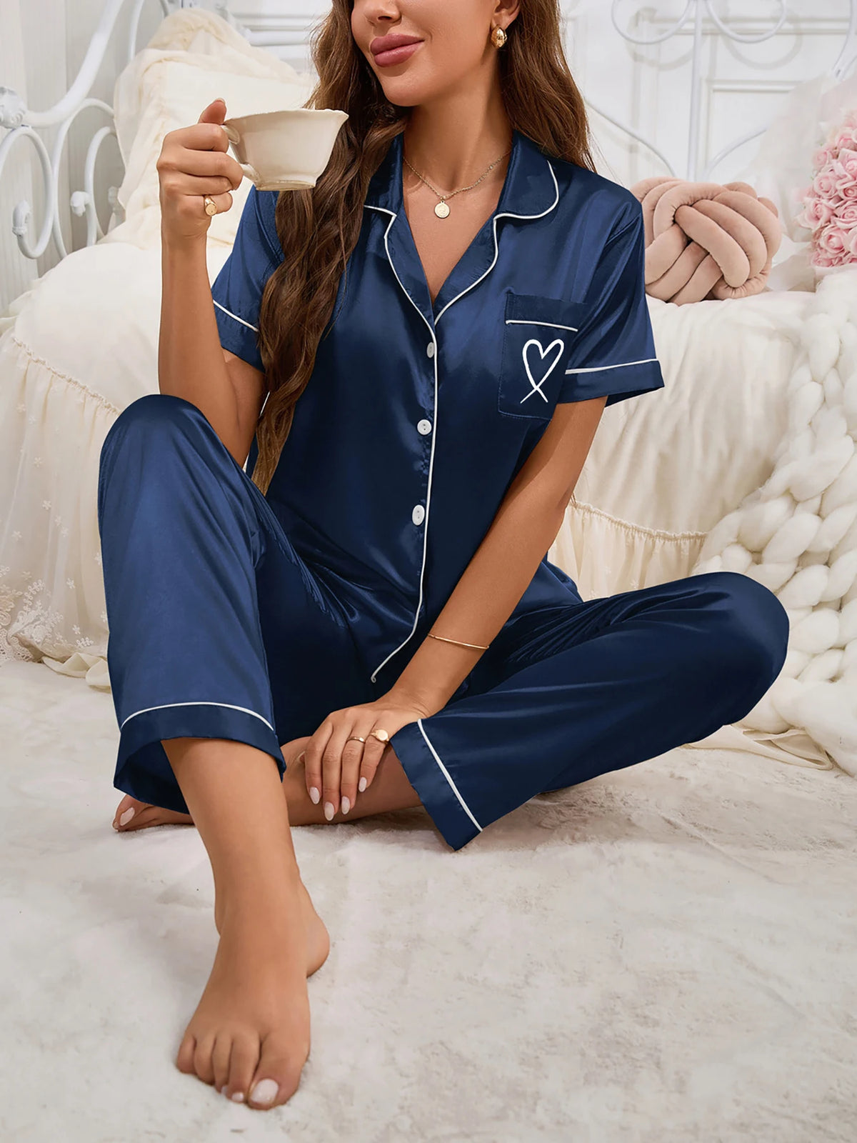 PIJAMA DE SEDA SATEEN ELEGANCE™ - CONJUNTO PREMIUM DOS PIEZAS
