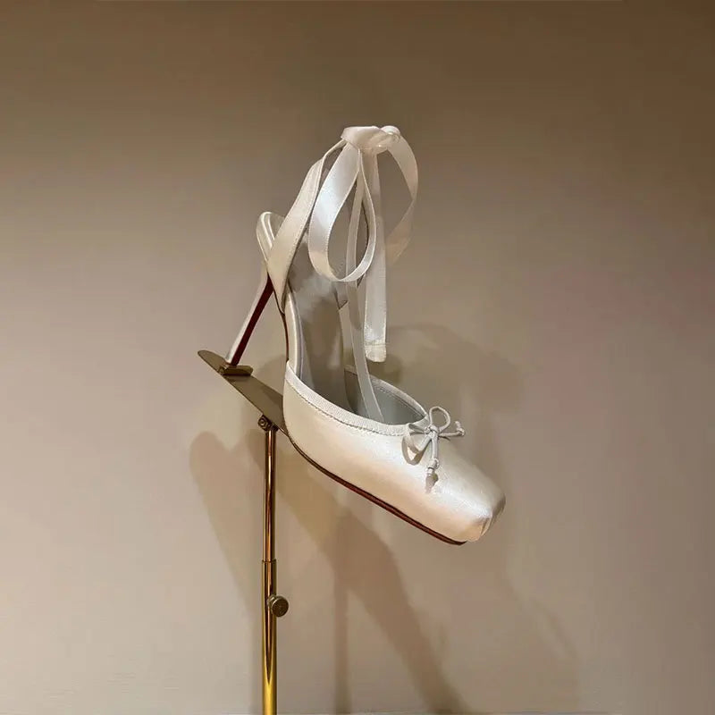 Zapatos de Tacón Alto Estilo Bailarina con Lazos Entrelazados "Alurea"